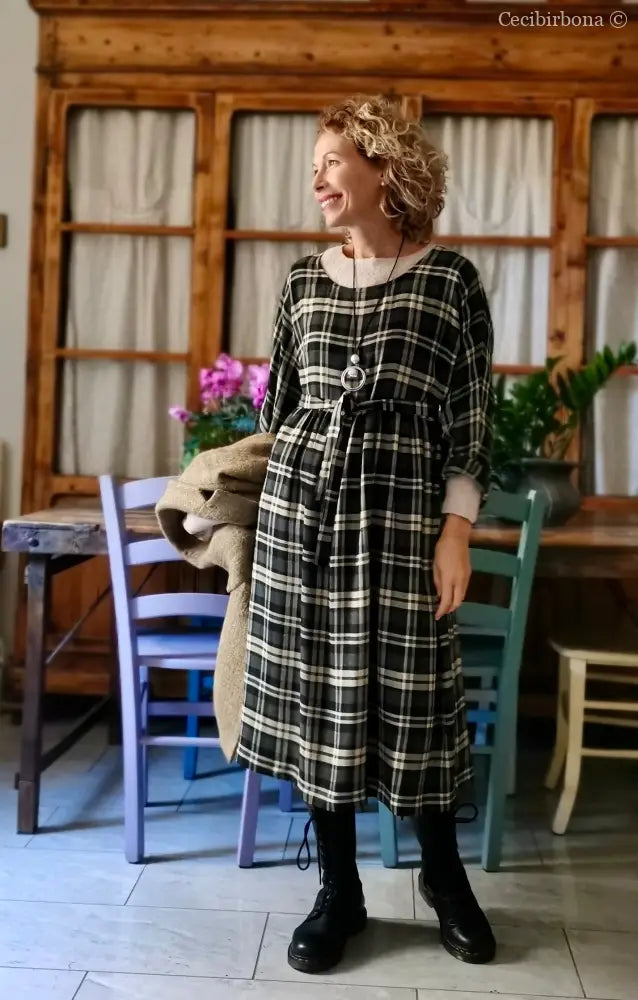 Grembiule mod. Kimono in lana tartan abito donna