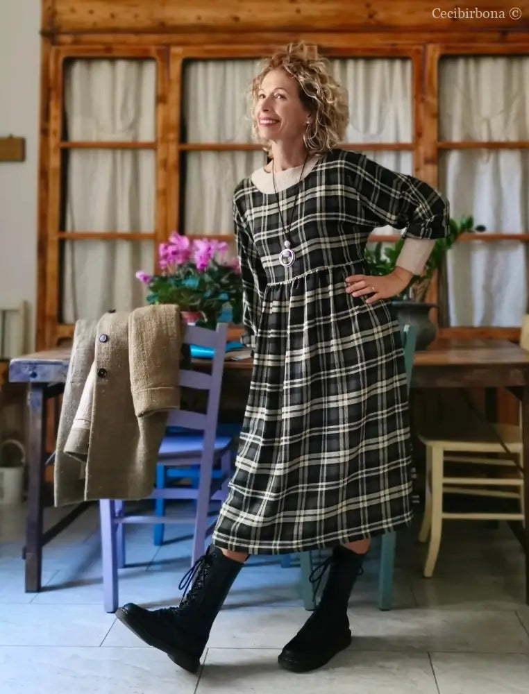 Grembiule mod. Kimono in lana tartan abito donna