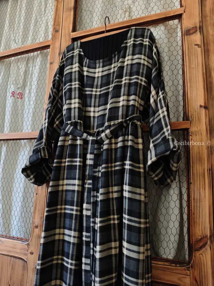Grembiule mod. Kimono in lana tartan abito donna