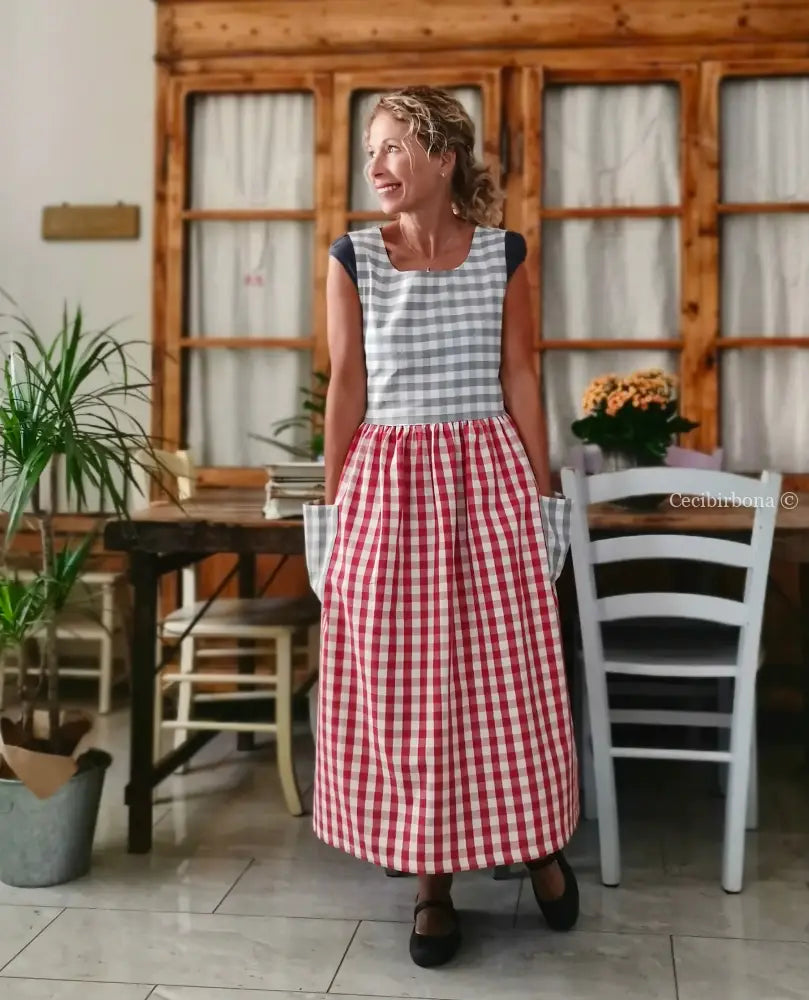 Grembiule patchwork a quadri rossi e grigi (Ref. 429) grembiule donna tessuti moderni
