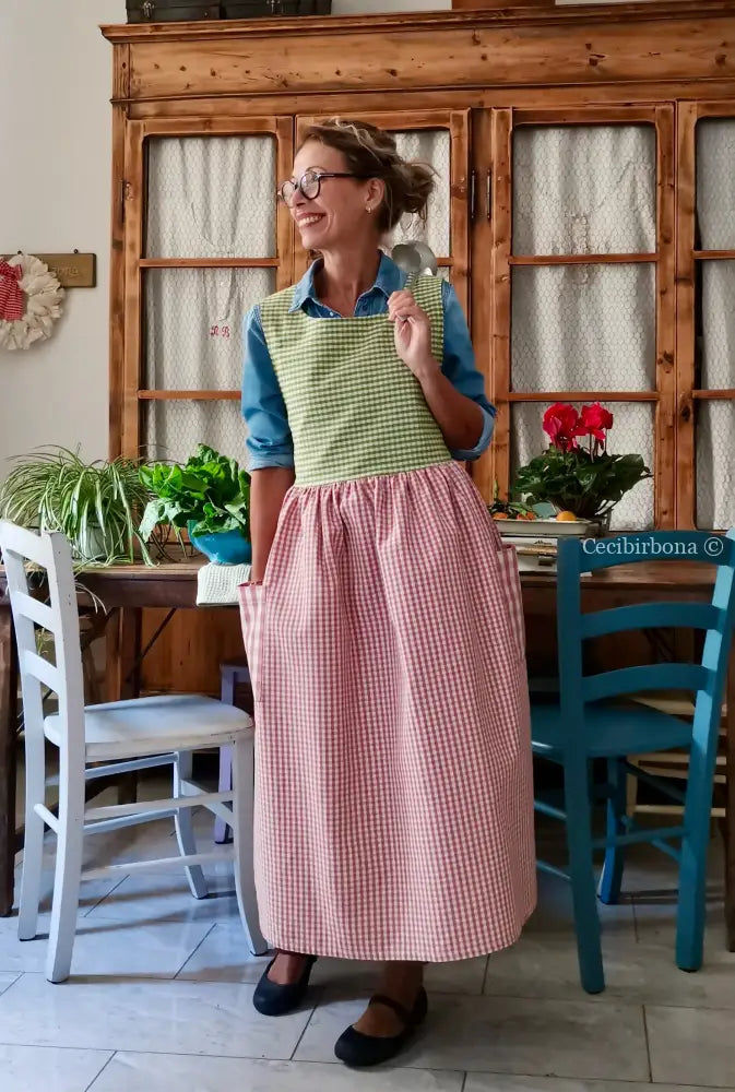 Grembiule patchwork a quadri verdi e rosa (Ref. 448) grembiule donna tessuti moderni