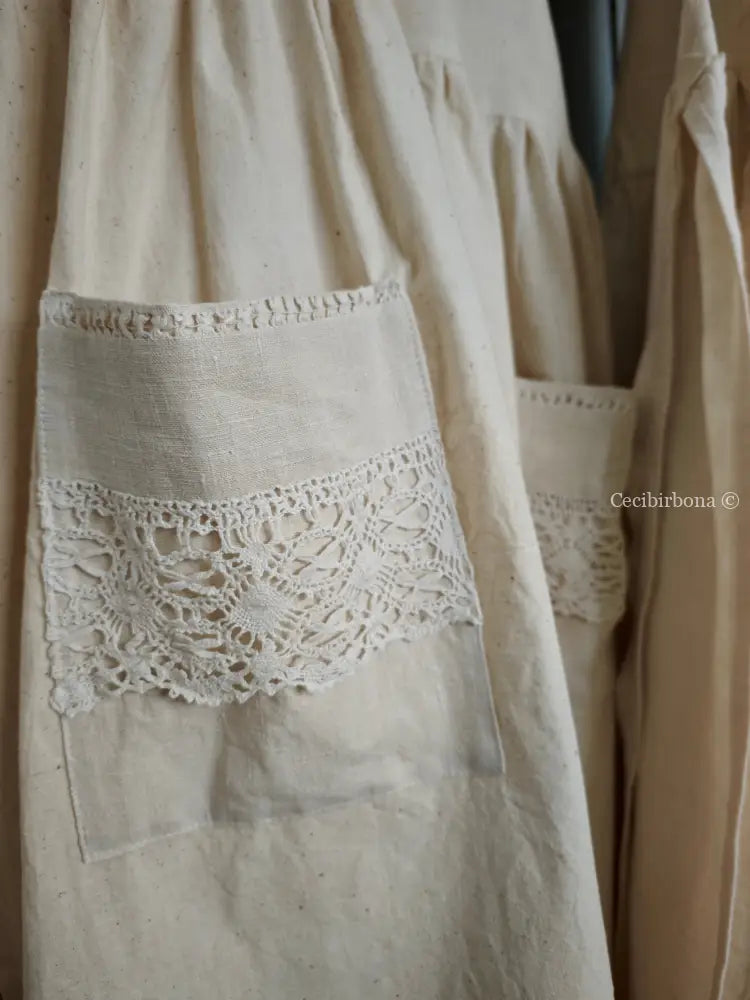 Grembiule patchwork di tessuti antichi con pizzo (Ref. 433) grembiule donna tessuti antichi