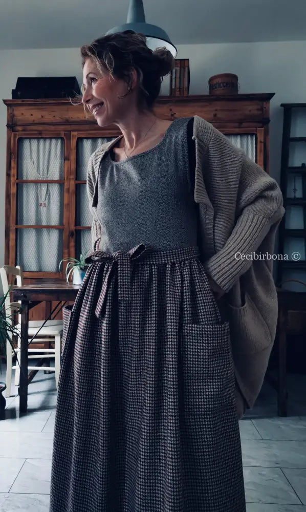 Grembiule patchwork in lana pied de poule e tweed (Ref. 489) grembiule donna tessuti moderni
