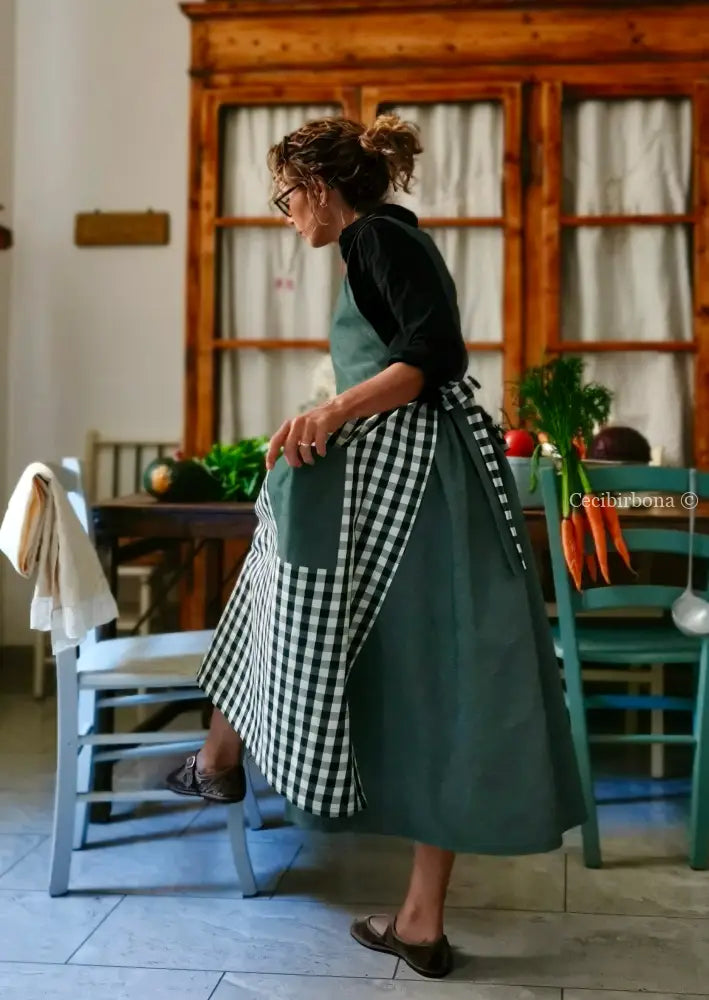 Grembiule patchwork verde scuro (Ref. 435) grembiule donna tessuti moderni