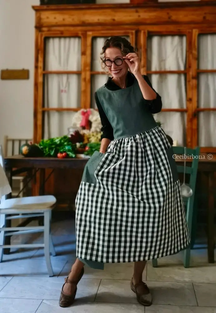 Grembiule patchwork verde scuro (Ref. 435) grembiule donna tessuti moderni