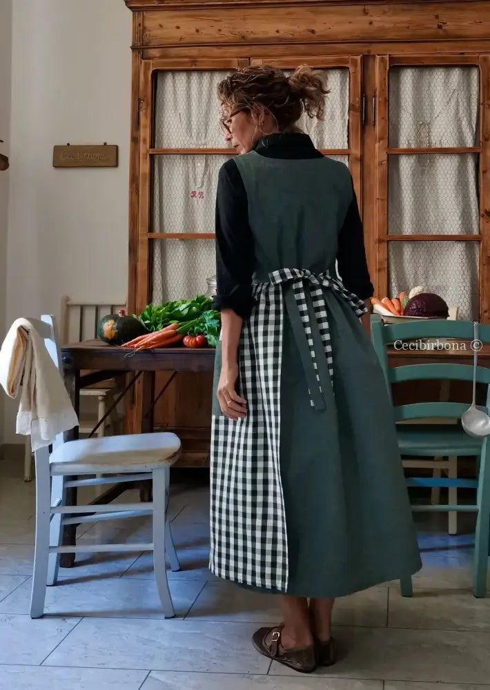 Grembiule patchwork verde scuro (Ref. 435) grembiule donna tessuti moderni