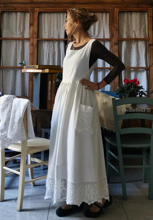 Grembiule per donna da cucina con balza ad uncinetto (Ref. 127) grembiule donna tessuti antichi