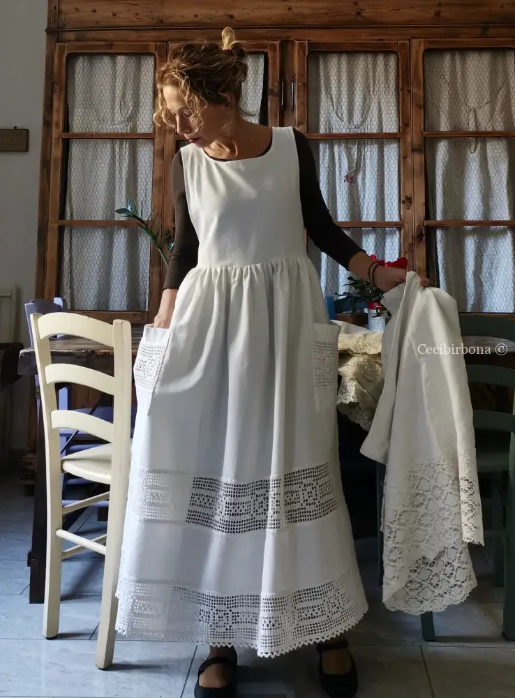 Grembiule per donna da cucina con balza uncinetto (Ref. 93) grembiule donna tessuti antichi
