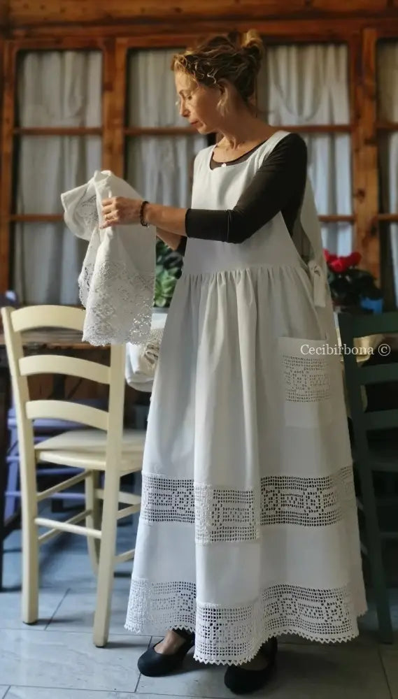Grembiule per donna da cucina con balza uncinetto (Ref. 93) grembiule donna tessuti antichi