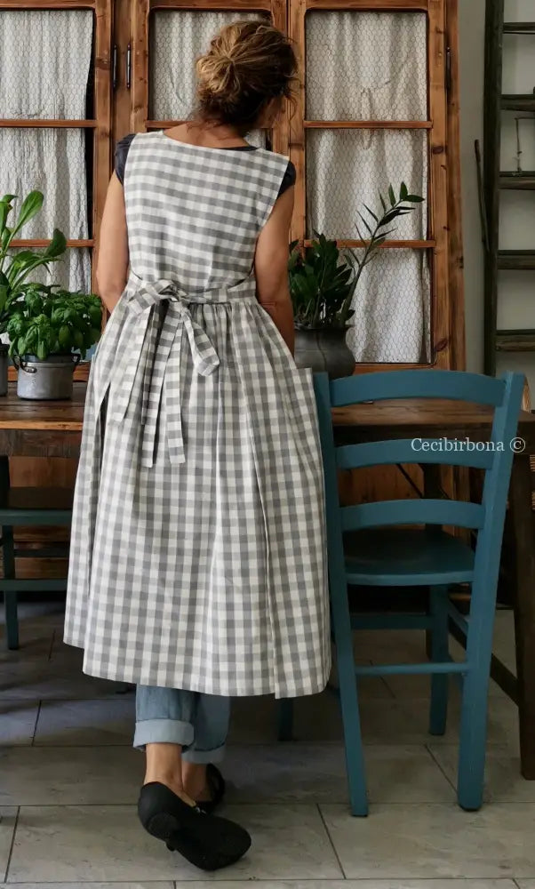 Grembiule per donna in cotone a quadri grigio chiaro e panna (Ref.33) grembiule donna tessuti moderni