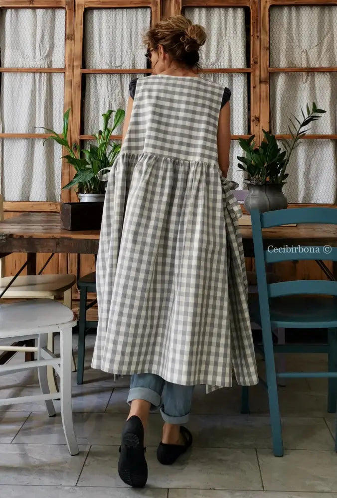 Grembiule per donna in cotone a quadri grigio chiaro e panna (Ref.33) grembiule donna tessuti moderni