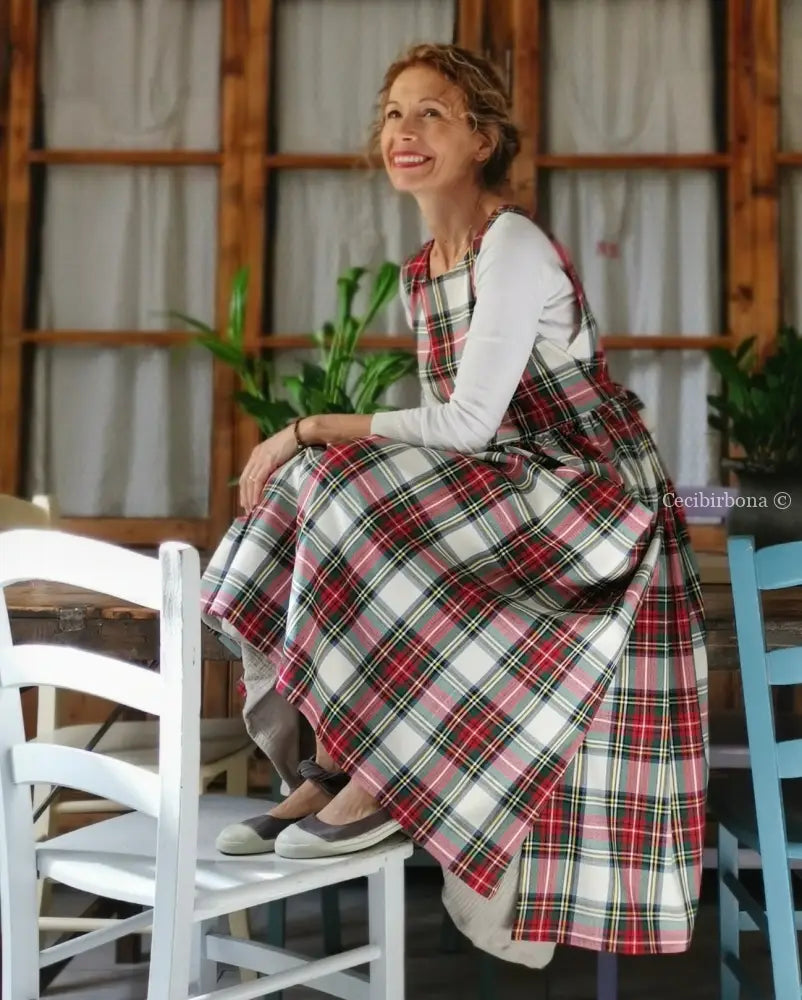 Grembiule per donna in tartan bianco e rosso (Ref. 74) grembiule donna tessuti moderni