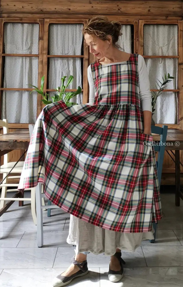 Grembiule per donna in tartan bianco e rosso (Ref. 74) grembiule donna tessuti moderni