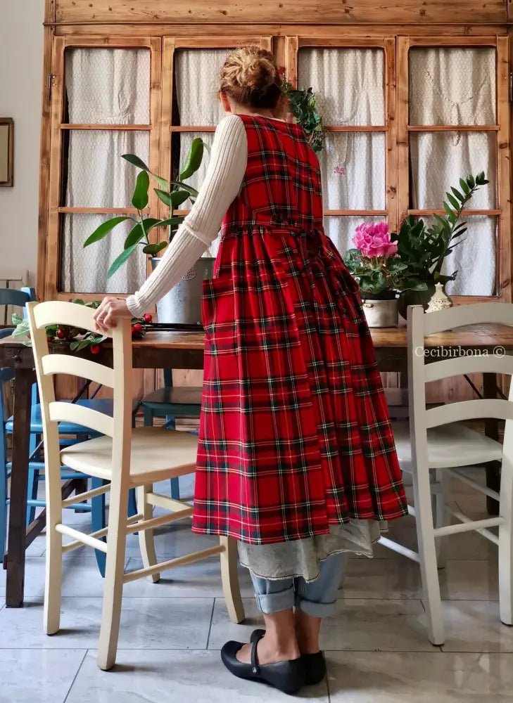Grembiule per donna in tartan rosso (Ref. 42) grembiule donna tessuti moderni