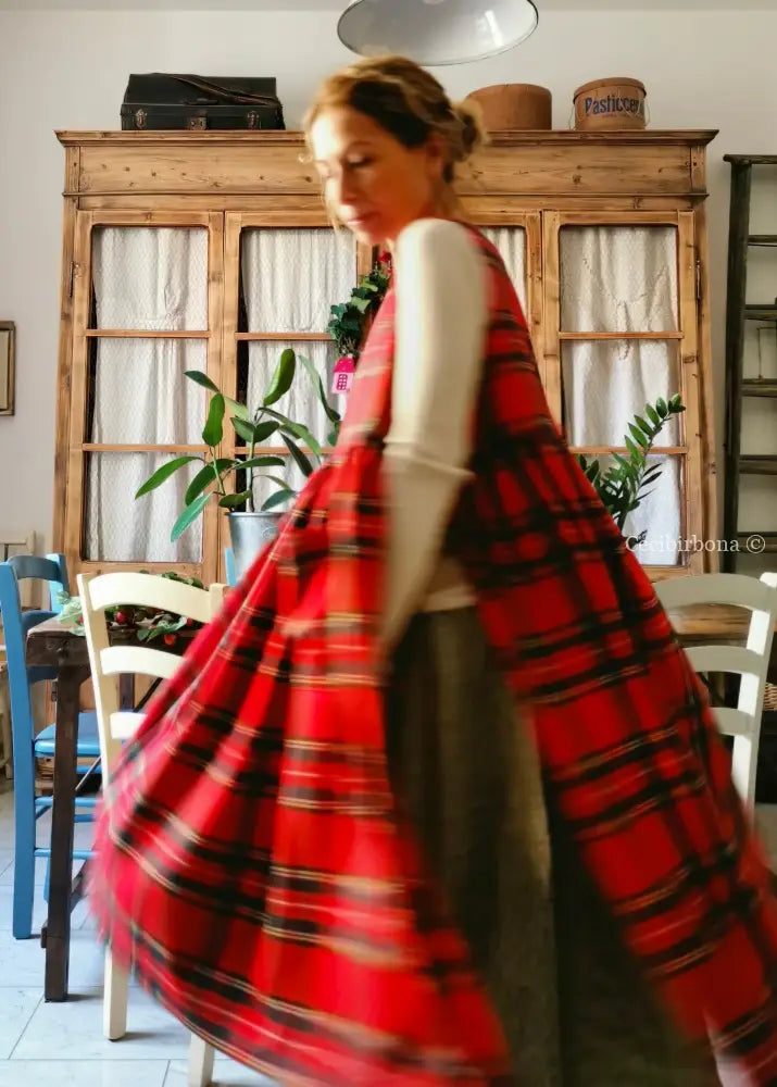 Grembiule per donna in tartan rosso (Ref. 42) grembiule donna tessuti moderni