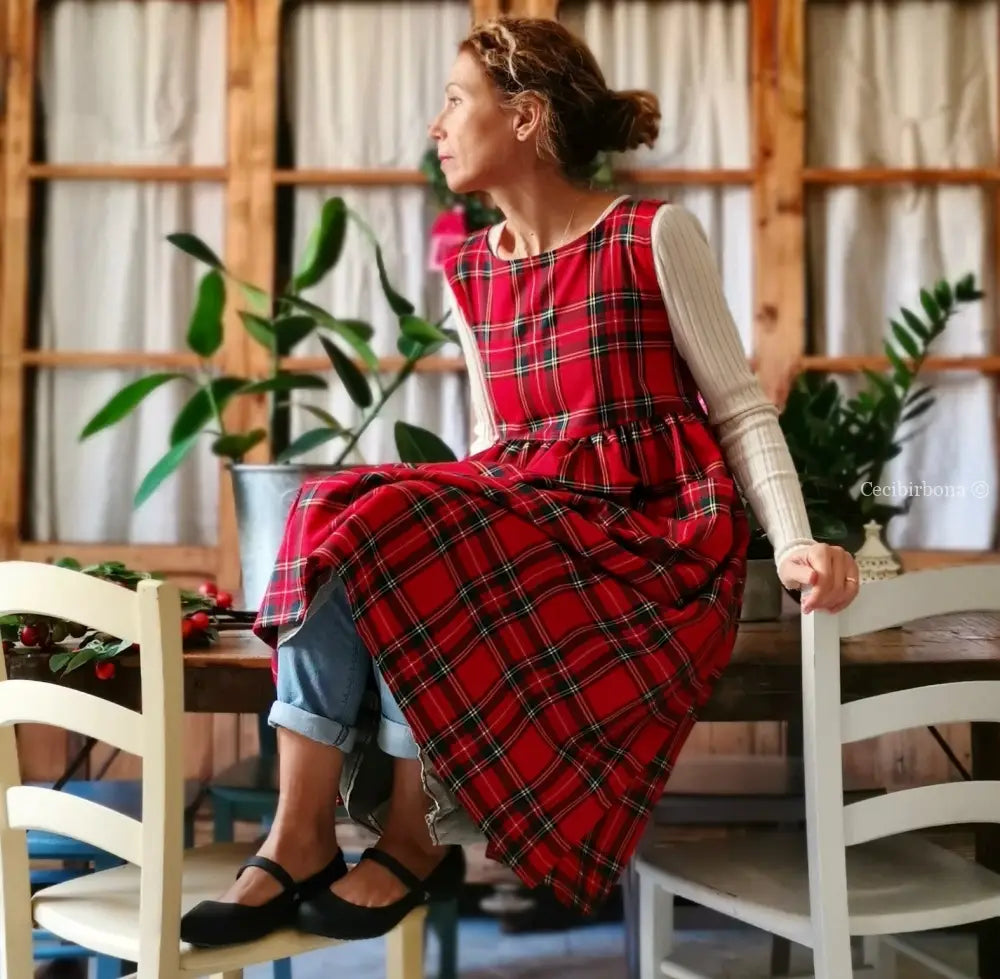 Grembiule per donna in tartan rosso (Ref. 42) grembiule donna tessuti moderni