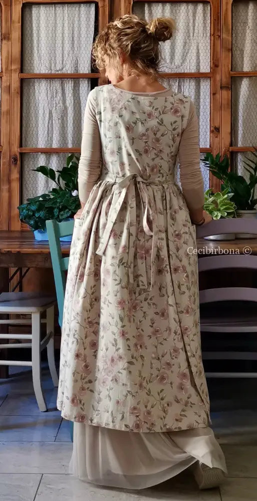 Grembiule romantico con le rose di campagna (Ref. 164) grembiule donna tessuti moderni