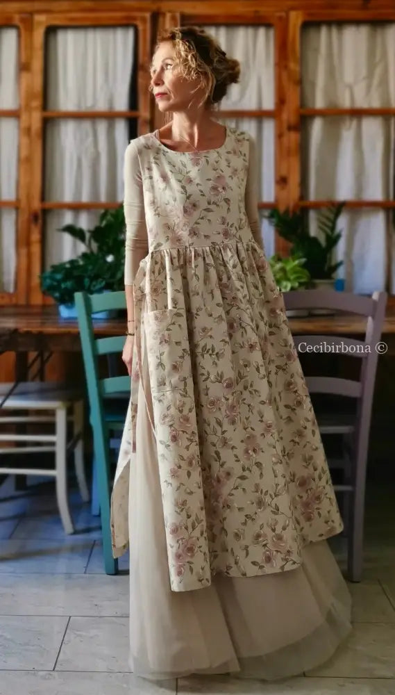 Grembiule romantico con le rose di campagna (Ref. 164) grembiule donna tessuti moderni