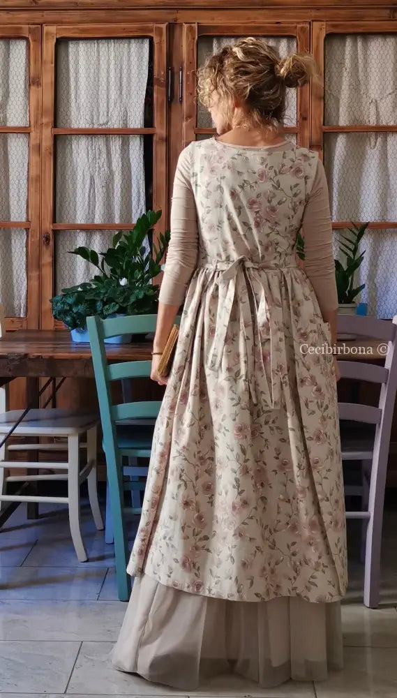 Grembiule romantico con le rose di campagna (Ref. 164) grembiule donna tessuti moderni