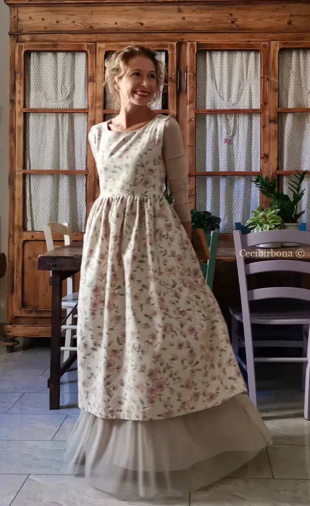 Grembiule romantico con le rose di campagna (Ref. 164) grembiule donna tessuti moderni