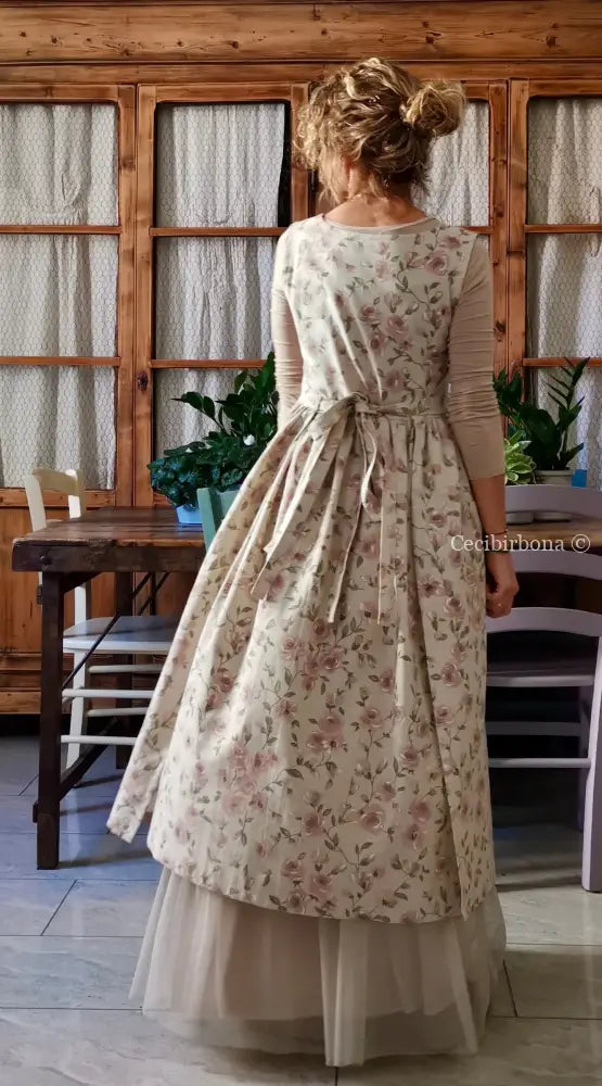 Grembiule romantico con le rose di campagna (Ref. 164) grembiule donna tessuti moderni