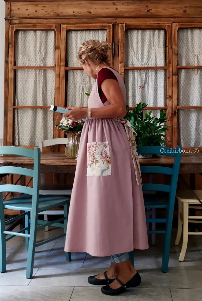 Grembiule rosa antico per donne romantiche (Ref. 330) grembiule donna tessuti moderni