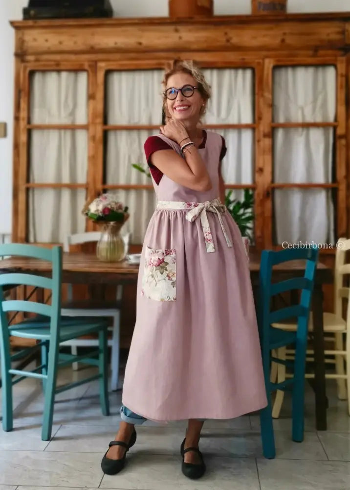 Grembiule rosa antico per donne romantiche (Ref. 330) grembiule donna tessuti moderni