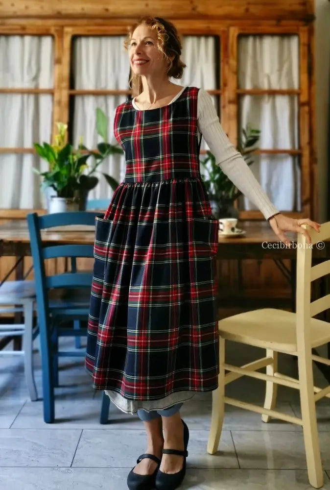 Grembiule tartan blu e rosso (Ref. 44) grembiule donna tessuti moderni