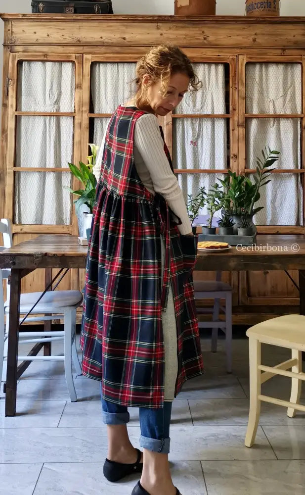 Grembiule tartan blu e rosso (Ref. 44) grembiule donna tessuti moderni