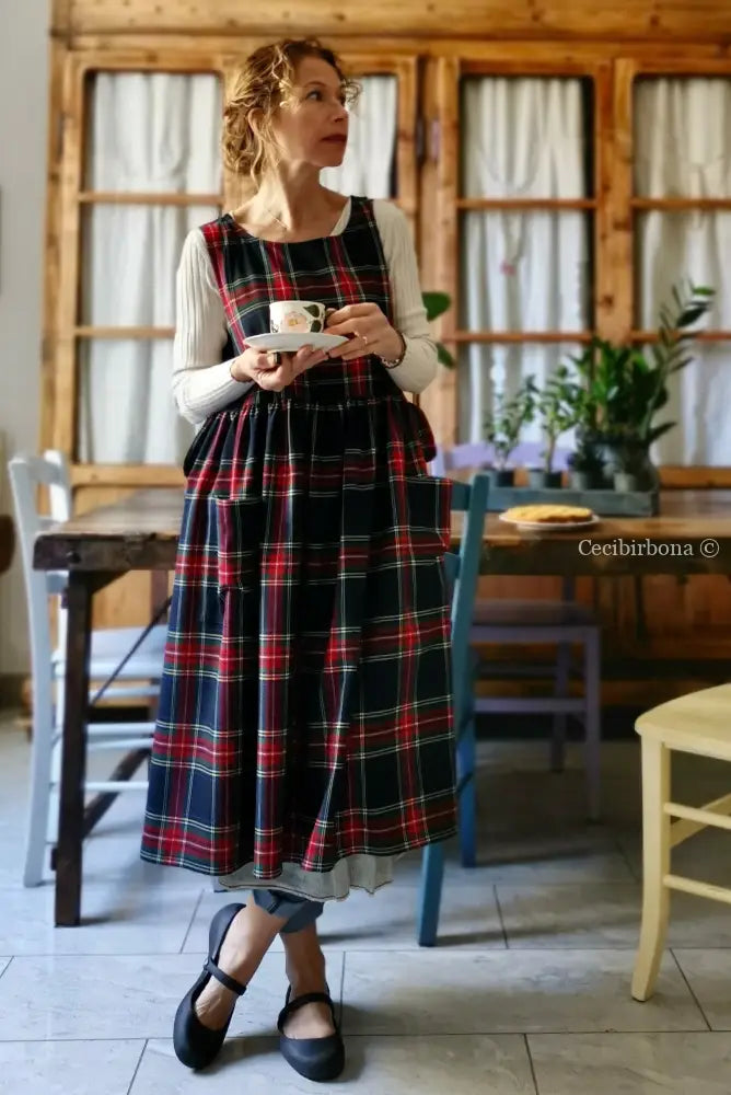 Grembiule tartan blu e rosso (Ref. 44) grembiule donna tessuti moderni