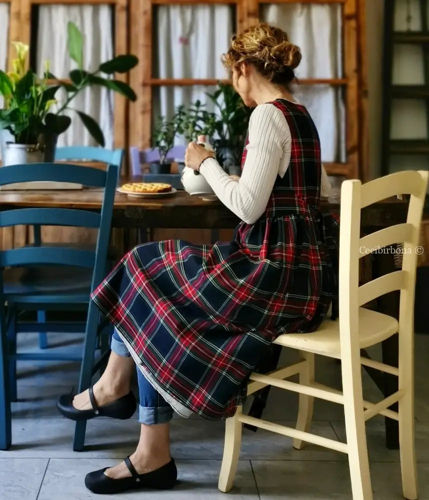 Grembiule tartan blu e rosso (Ref. 44) grembiule donna tessuti moderni