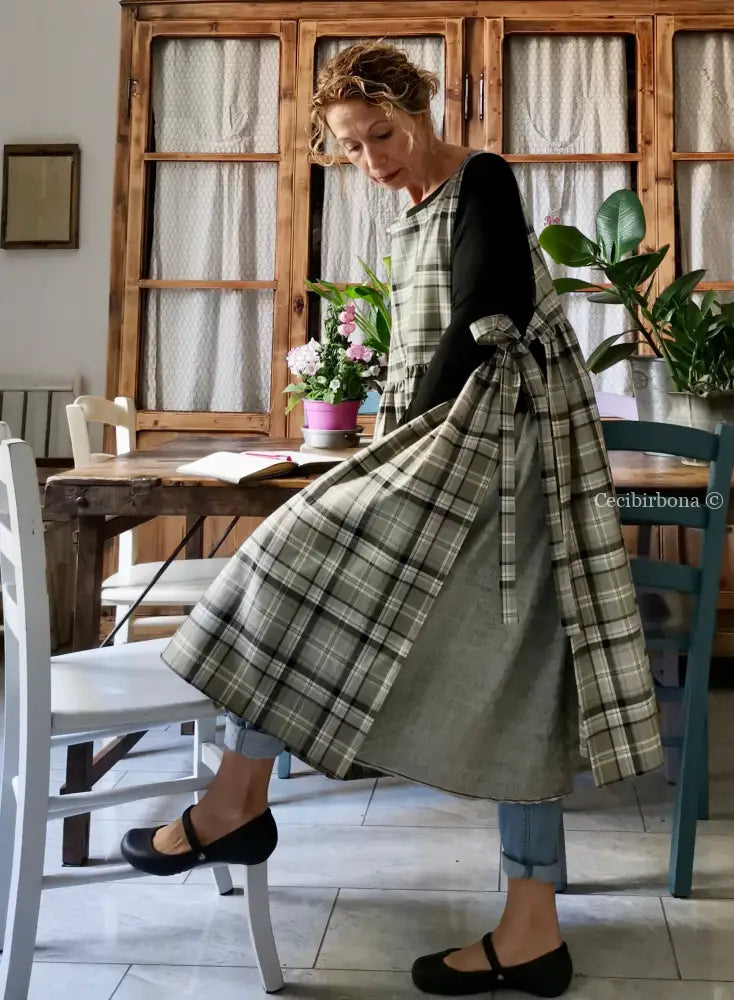 Grembiule tartan grigio e verde (Ref. 412) grembiule donna tessuti moderni