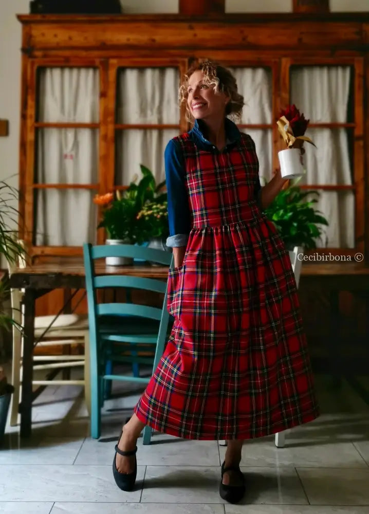 Grembiule tartan in pura lana rossa (Ref. 424) grembiule donna tessuti moderni