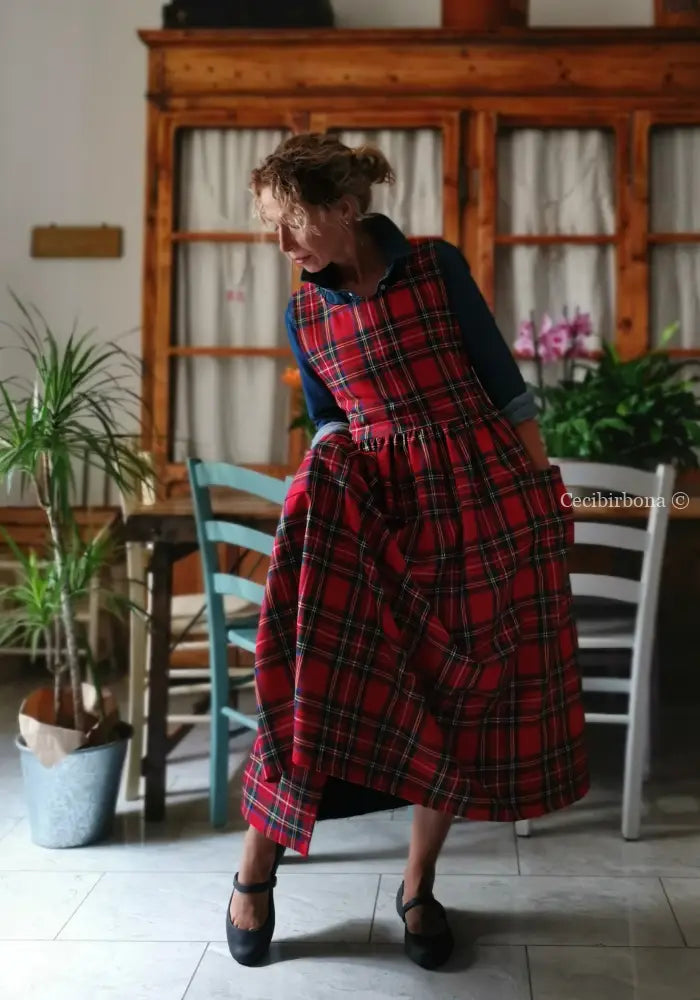 Grembiule tartan in pura lana rossa (Ref. 424) grembiule donna tessuti moderni