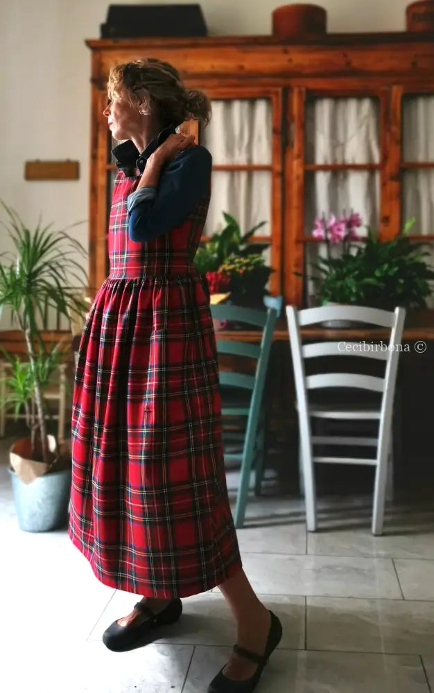 Grembiule tartan in pura lana rossa (Ref. 424) grembiule donna tessuti moderni