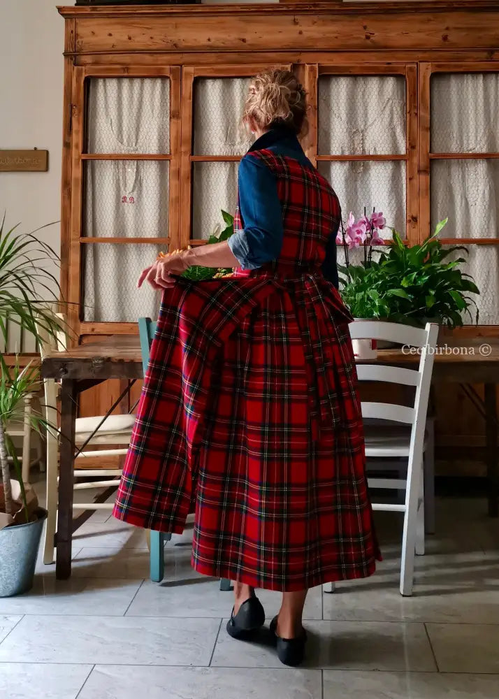 Grembiule tartan in pura lana rossa (Ref. 424) grembiule donna tessuti moderni