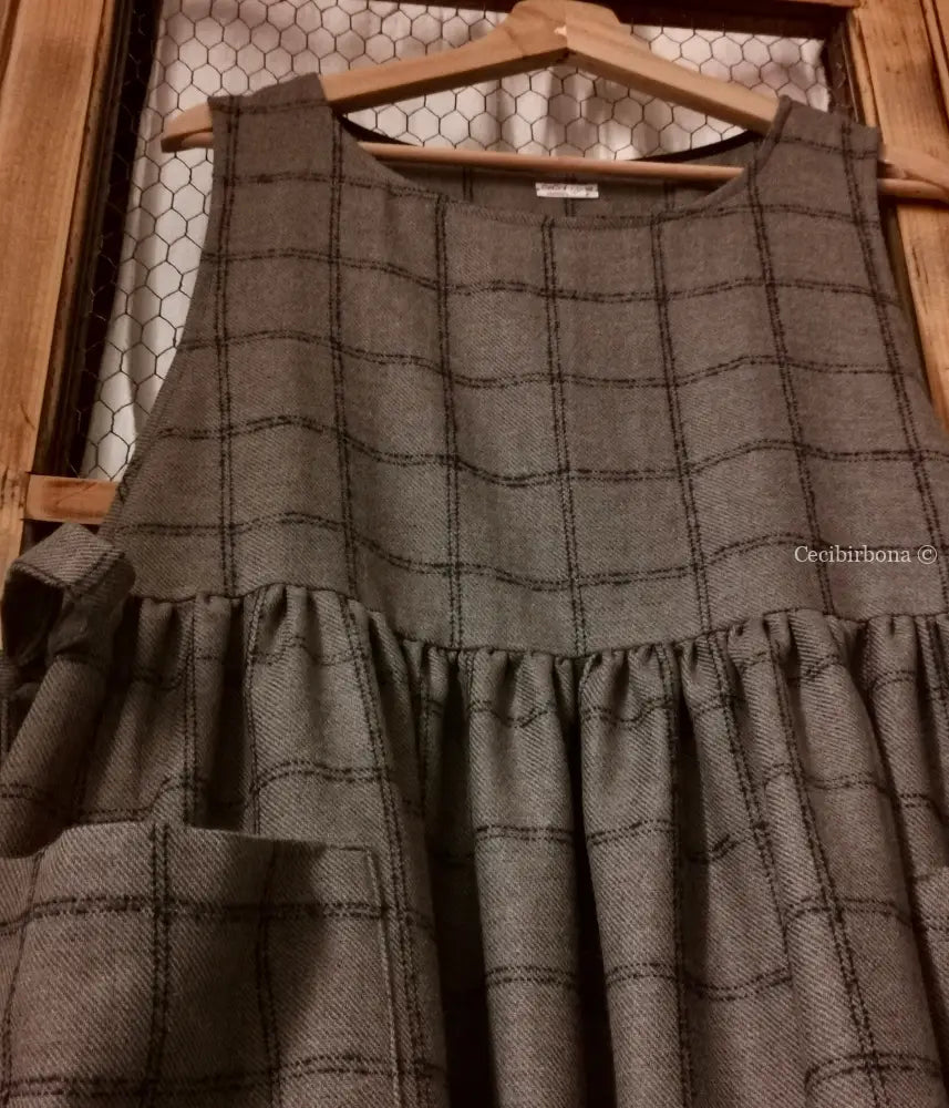 Grembiule tartan marrone con tasche (Ref. 66) grembiule donna tessuti moderni