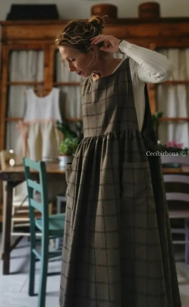 Grembiule tartan marrone con tasche (Ref. 66) grembiule donna tessuti moderni