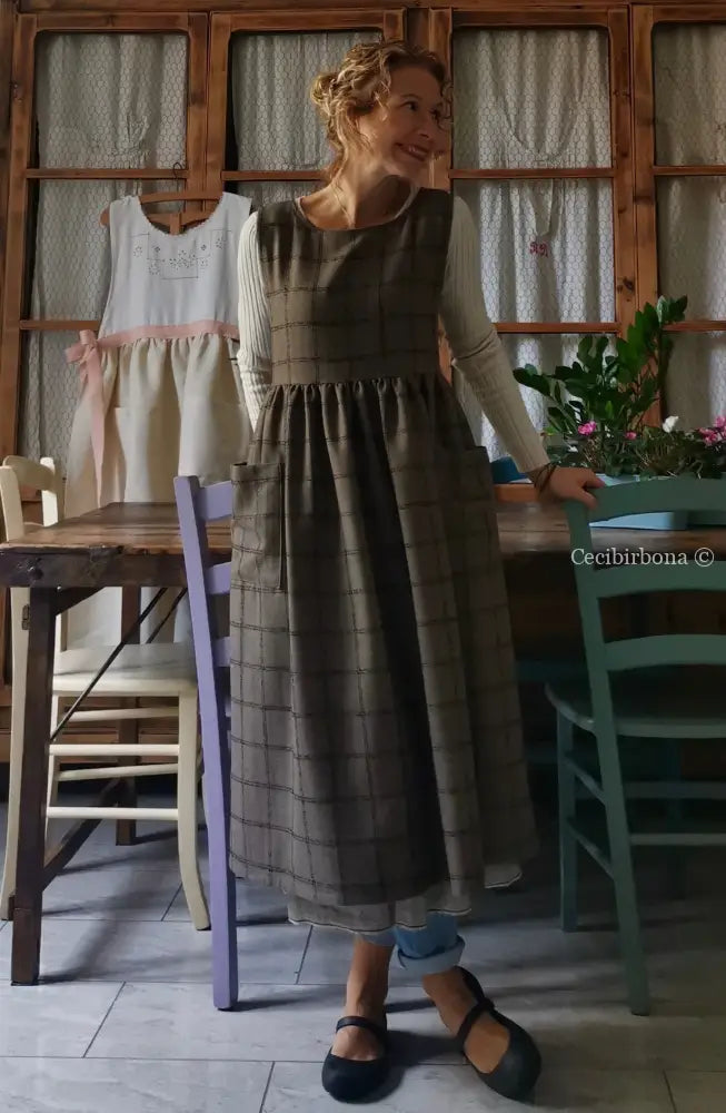 Grembiule tartan marrone con tasche (Ref. 66) grembiule donna tessuti moderni