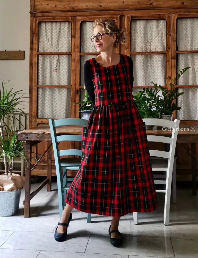 Grembiule tartan rosso e nero (Ref.376) grembiule donna tessuti moderni