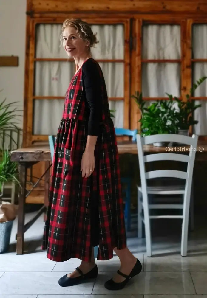 Grembiule tartan rosso e nero (Ref.376) grembiule donna tessuti moderni
