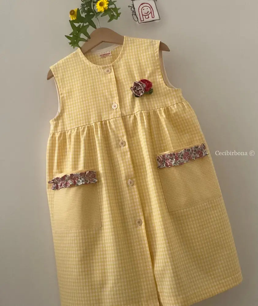 Grembiulino senza maniche a quadrettini gialli grembiule asilo bimba