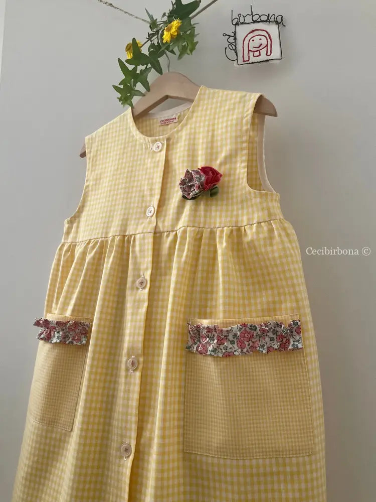Grembiulino senza maniche a quadrettini gialli grembiule asilo bimba