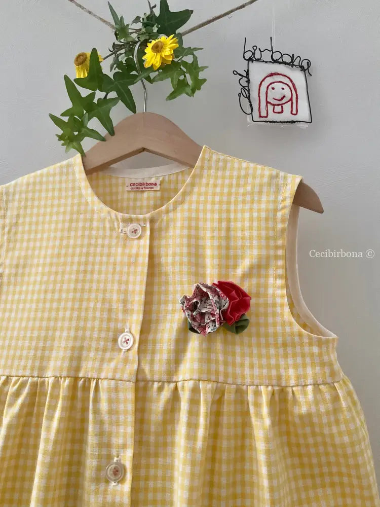 Grembiulino senza maniche a quadrettini gialli grembiule asilo bimba