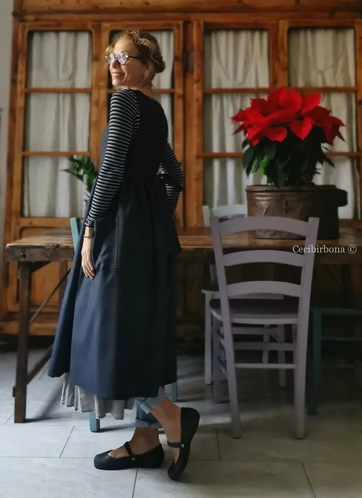 Il grembiule da cucina in denim di lana blu (Ref. 37) grembiule donna tessuti moderni