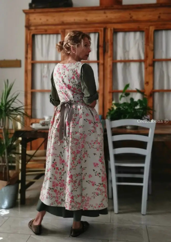 Il grembiule della primavera con lacci di gros grain (Ref. 404) grembiule donna tessuti moderni