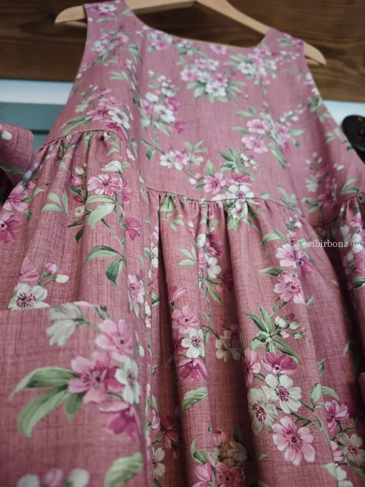 Il grembiule rosa della primavera (Ref. 504) - grembiule donna tessuti moderni