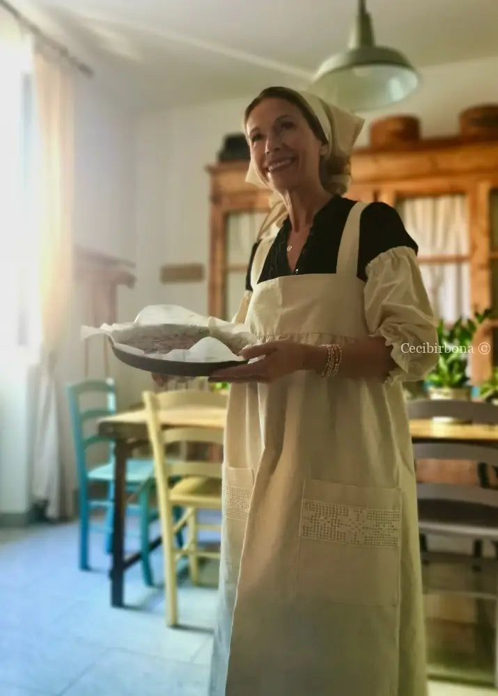 Manichette e foulard in tessuto di ghinea accessori cucina