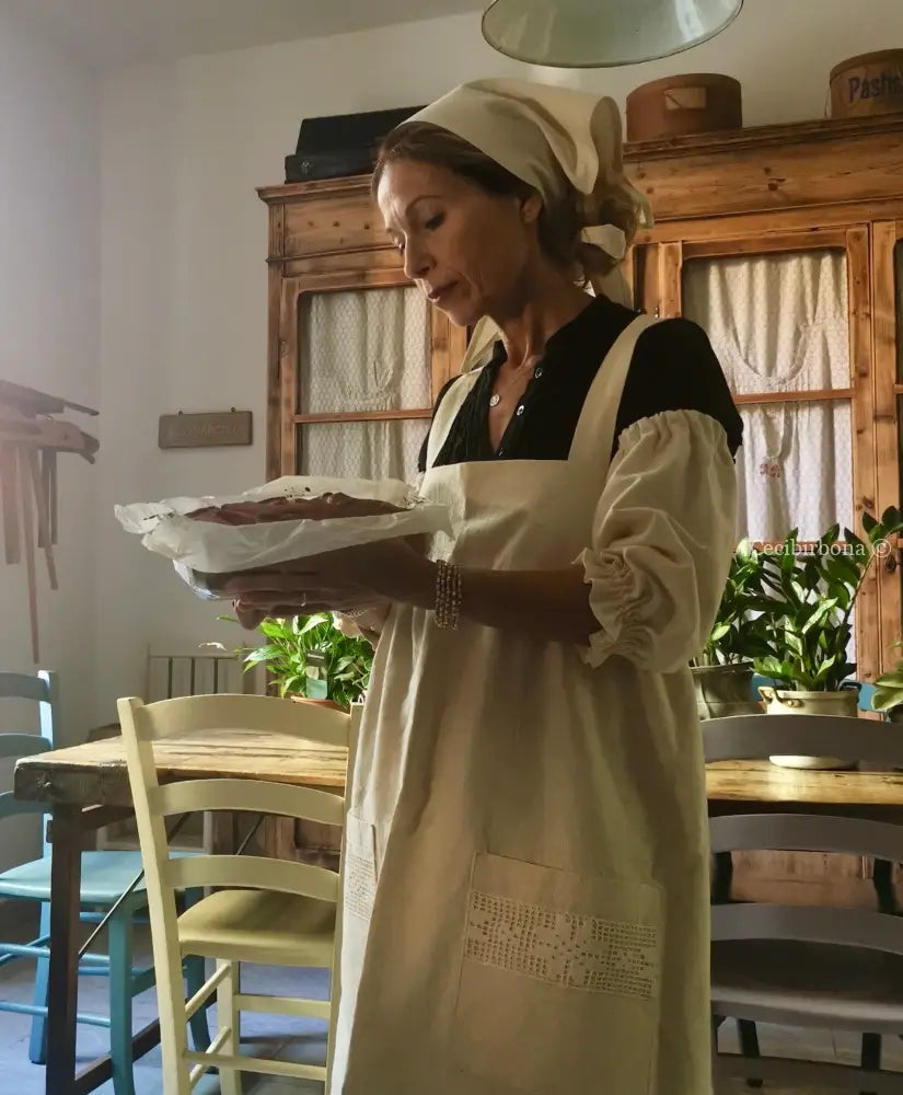 Manichette e foulard in tessuto di ghinea accessori cucina