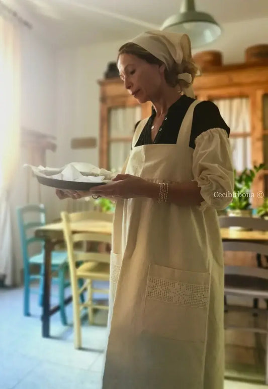 Manichette e foulard in tessuto di ghinea accessori cucina